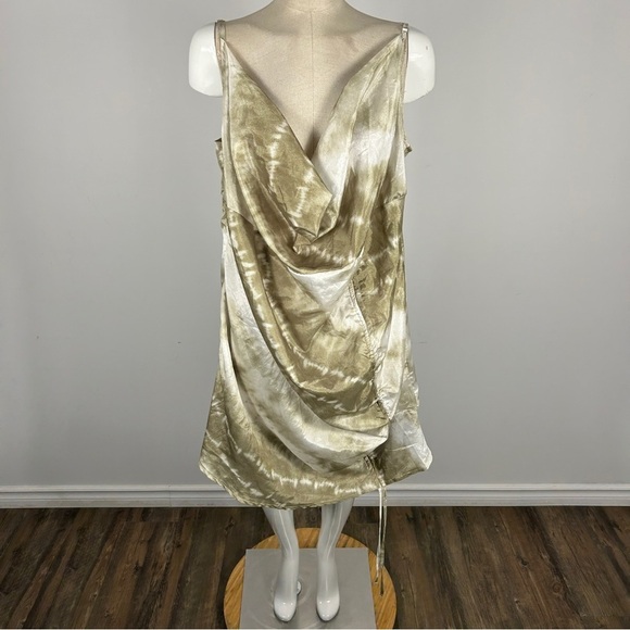 NWT PrettyLittleThing Gold and Cream Backless Dress - Picture 1 of 10